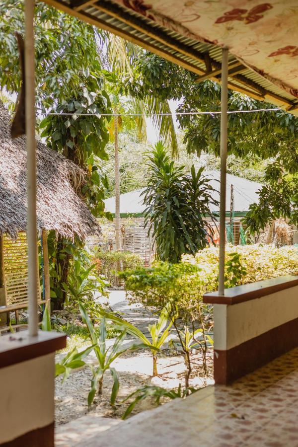 Puerto Galera Hostel Экстерьер фото