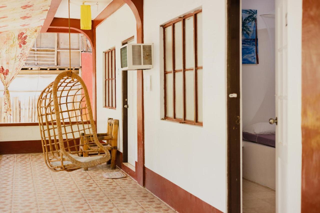 Puerto Galera Hostel Экстерьер фото